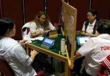 Üniversite Yıllarında Briç Oynayarak Dünya Şampiyonu Olan Genç Adam niversite-yllarnda-bri-oynayarak-dnya-ampiyonu-olan-gen-adam