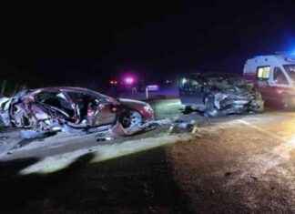 Hafif Ticari Araçla Otomobil Kaza Yaptı: 7 Yaralı hafif-ticari-arala-otomobil-kaza-yapt-7-yaral