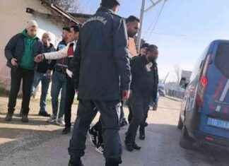 Jandarmayı Görünce Eve Kilitleyen Şüpheli 24 Saat Sonra Tutuklandı jandarmay-grnce-eve-kilitleyen-pheli-24-saat-sonra-tutukland