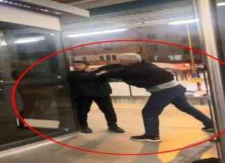 Kamera görüntülerinde omuz atma iddiasıyla darbe anı görüntülendi. kamera-grntlerinde-omuz-atma-iddiasyla-darbe-an-grntlendi