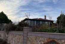 Seçil Erzan’ın Bozcaada’daki Evi İcradan Satıldı – Detaylar ve Son Durum seil-erzann-bozcaadadaki-evi-icradan-satld-detaylar-ve-son-durum