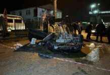 TIR’ın çarptığı hafif ticari araç takla attı: 3 yaralı – Haber Güncel Son Dakika trn-arpt-hafif-ticari-ara-takla-att-3-yaral-haber-gncel-son-dakika