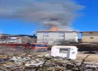 Yangında Mahsur Kalan 3 Çocuğu İtfaiye Kurtardı – Kurtarma Hikayesi yangnda-mahsur-kalan-3-ocuu-itfaiye-kurtard-kurtarma-hikayesi