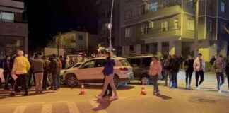 Bursa’da Ehliyetsiz Sürücülerin Karıştığı Kazada 3 Kişi Yaralandı bursada-ehliyetsiz-srclerin-kart-kazada-3-kii-yaraland