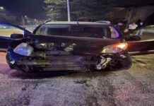 Bursa’da hafif ticari araç ile otomobil çarpışması: 4 yaralı bursada-hafif-ticari-ara-ile-otomobil-arpmas-4-yaral