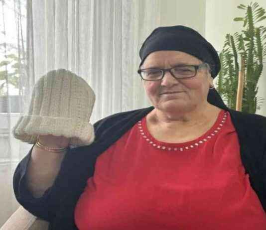 Muş Jandarmaya Örülen Bereleri Selma Teyze Daha Çok Gönderecek mu-jandarmaya-rlen-bereleri-selma-teyze-daha-ok-gnderecek