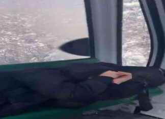 Uludağ’da teleferikte mahsur kalan tatilciler kurtarıldı uludada-teleferikte-mahsur-kalan-tatilciler-kurtarld