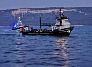 Çanakkale’de 109 Kaçak Göçmen ve 3 Kaçakçı Yakalandı anakkalede-109-kaak-gmen-ve-3-kaak-yakaland