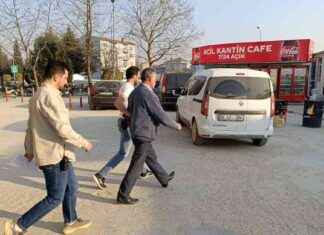 Eşini Tabancayla Kovalayan Adamın Boşanma Hikayesi eini-tabancayla-kovalayan-adamn-boanma-hikayesi