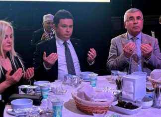 Osmangazi Belediye Başkanı Muhtarlar ve Meclis Üyelerine İftar Verdi osmangazi-belediye-bakan-muhtarlar-ve-meclis-yelerine-iftar-verdi