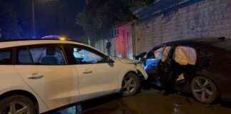 Kocaeli’de Otomobil Çarpışması: 6 Yaralı kocaelide-otomobil-arpmas-6-yaral