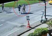 Motosiklet kazası: Yaya ağır yaralandı, kaza görüntülendi motosiklet-kazas-yaya-ar-yaraland-kaza-grntlendi