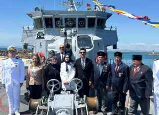 TCG Akçakoca Mayın Gemisi Enez Limanı Ziyarete Açıldı tcg-akakoca-mayn-gemisi-enez-liman-ziyarete-ald