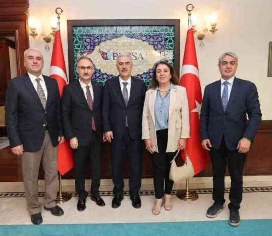 Türkiye Kayak Federasyonu Başkanı Şahin, Bursa Valisi Ayyıldız’ı Ziyaret Ediyor trkiye-kayak-federasyonu-bakan-ahin-bursa-valisi-ayyldz-ziyaret-ediyor